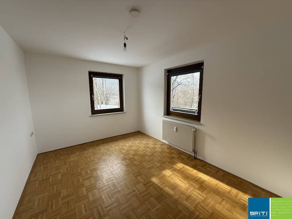 Cozy Apartment with West-Facing Loggia and Cellar Storage