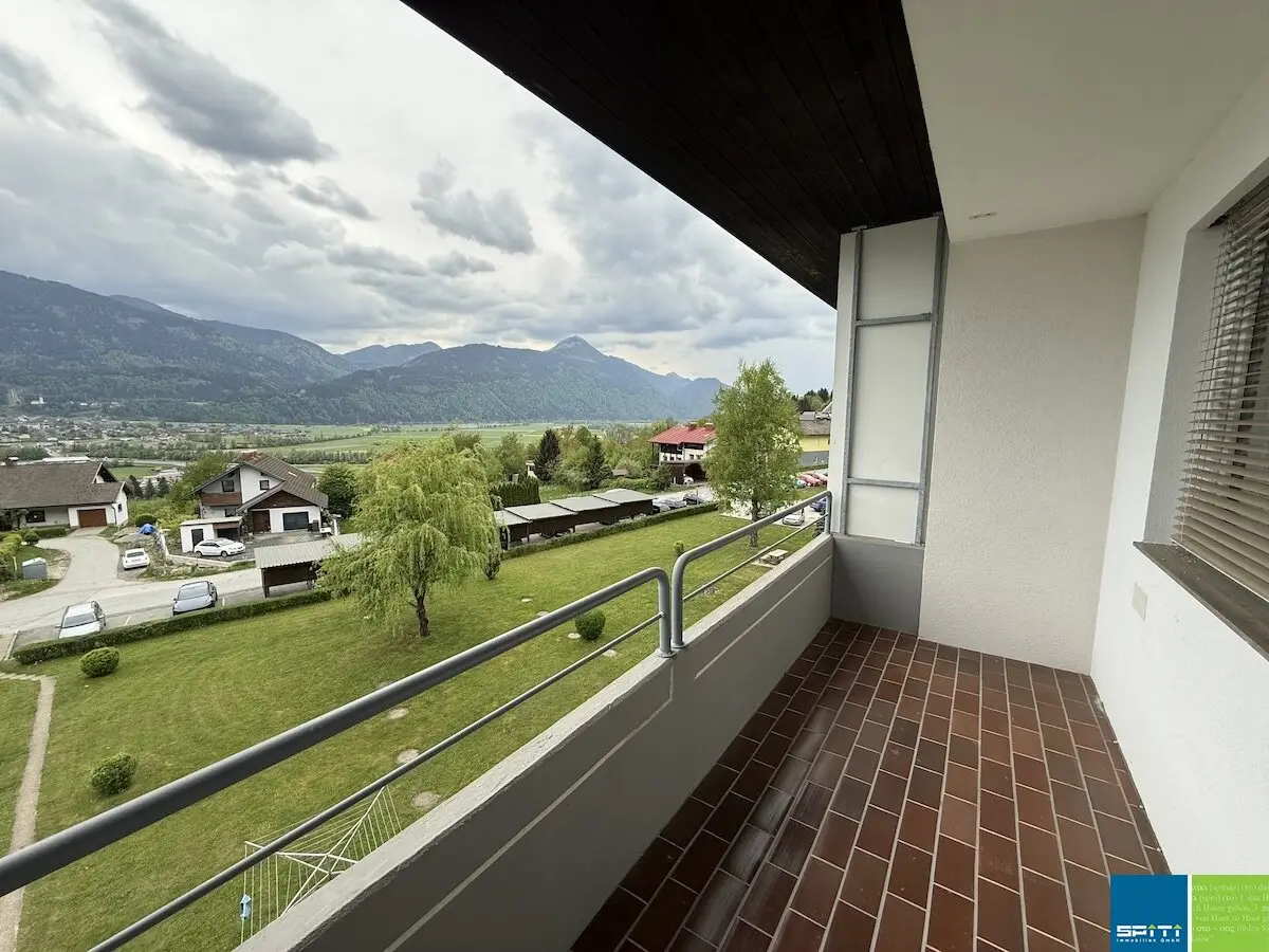 Wohnung mit Loggia und Kellerabteil in ruhiger Lage