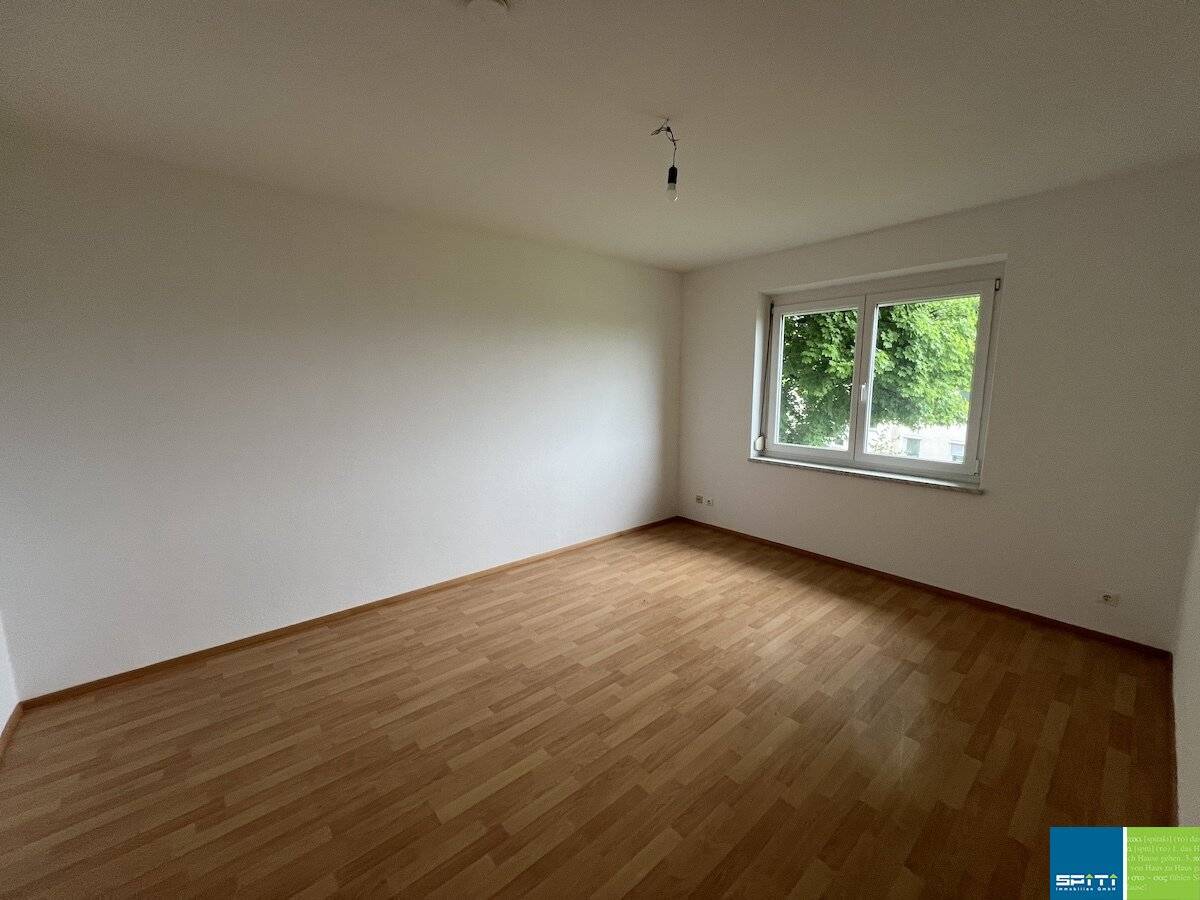 Hochparterrewohnung mit Abstellraum