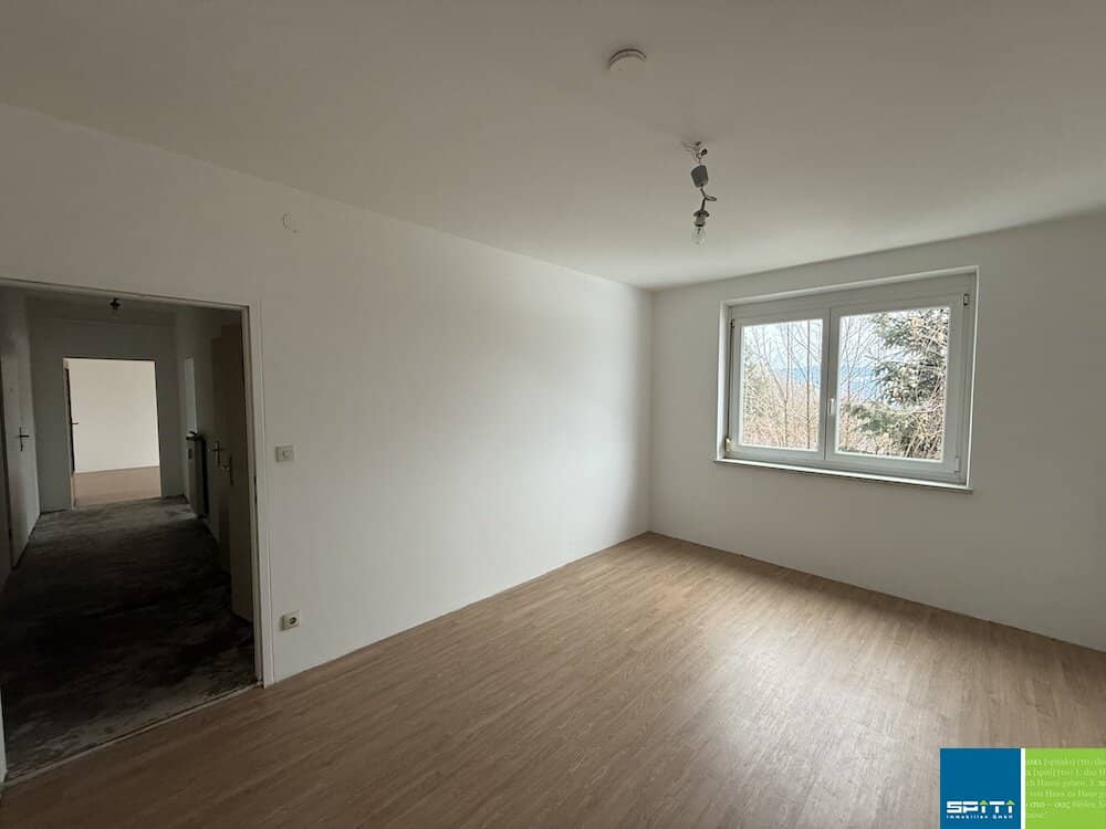 Two bedroom apartment with balcony in a quiet location
