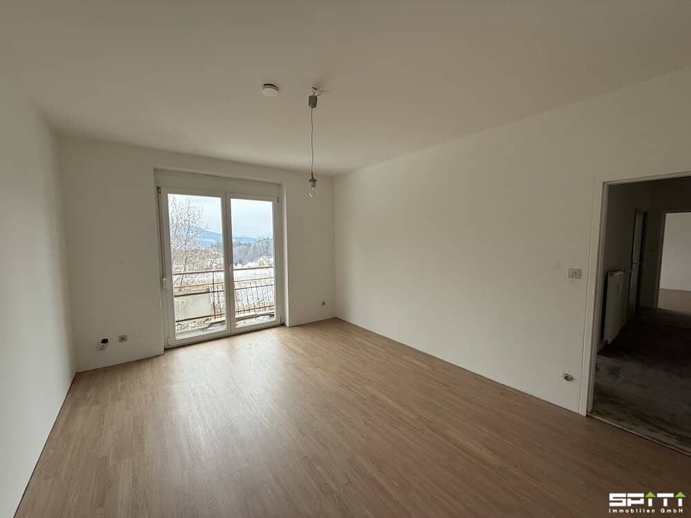 Two bedroom apartment with balcony in a quiet location