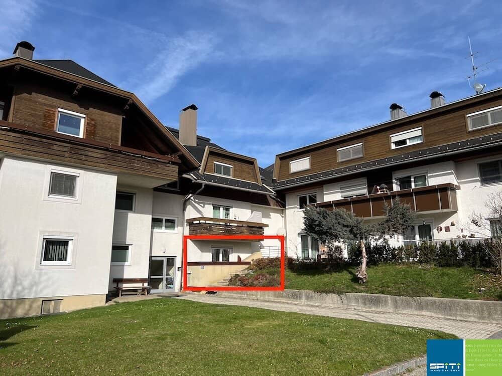 Ground floor apartment with balcony and storage room