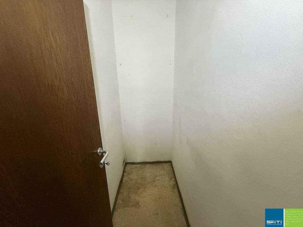 Ground floor apartment with terrace and cellar storage