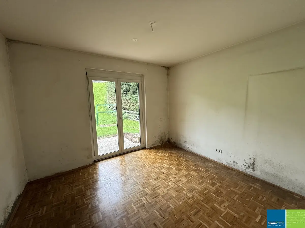 Erdgeschosswohnung mit Terrasse und Kellerabteil