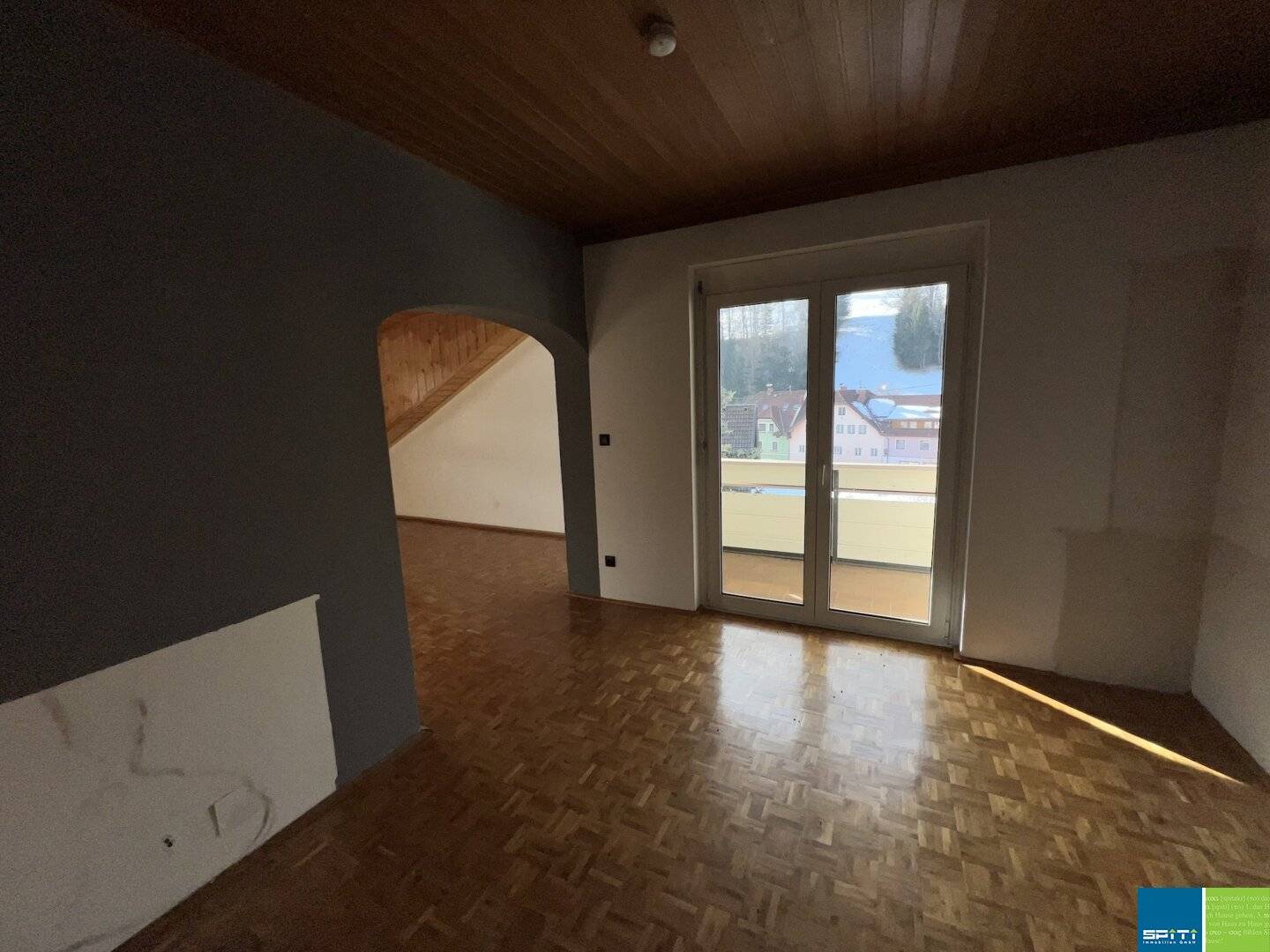 Four room apartment with loggia and cellar storage