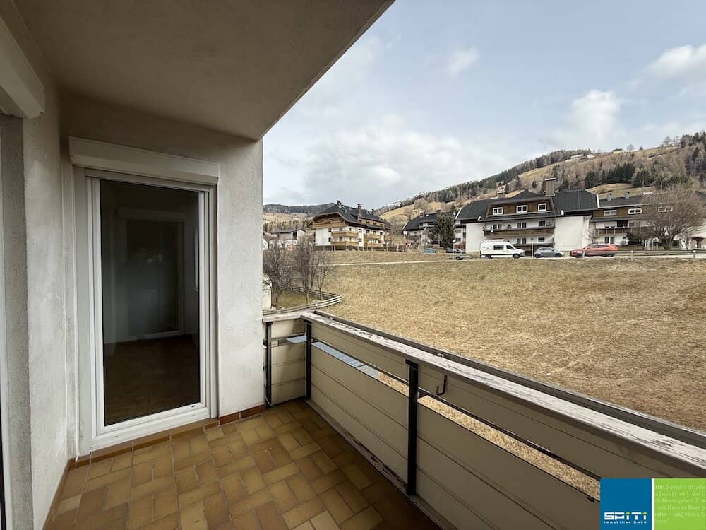 Apartment with Loggia and Tiled Stove in Rennweg am Katschberg