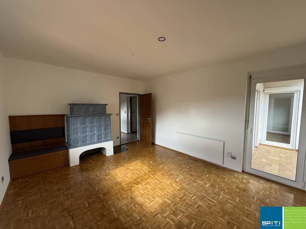 Apartment with Loggia and Tiled Stove in Rennweg am Katschberg