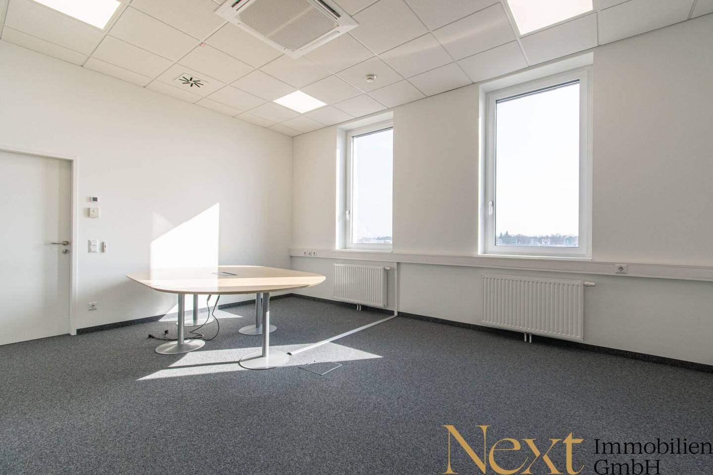 Moderne Bürofläche direkt an der Trauner Kreuzung zu vermieten!