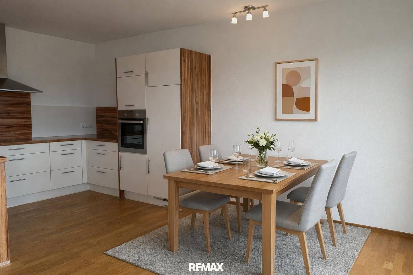 Bright 1.5 room apartment with large loggia in Viktring
