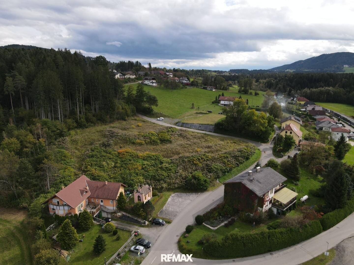 Sonniges Baugrundstück mit Fernblick in Feldkirchen