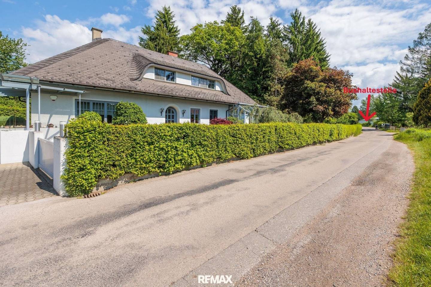 Einfamilienhaus mit Wintergarten Kachelofen und Sauna