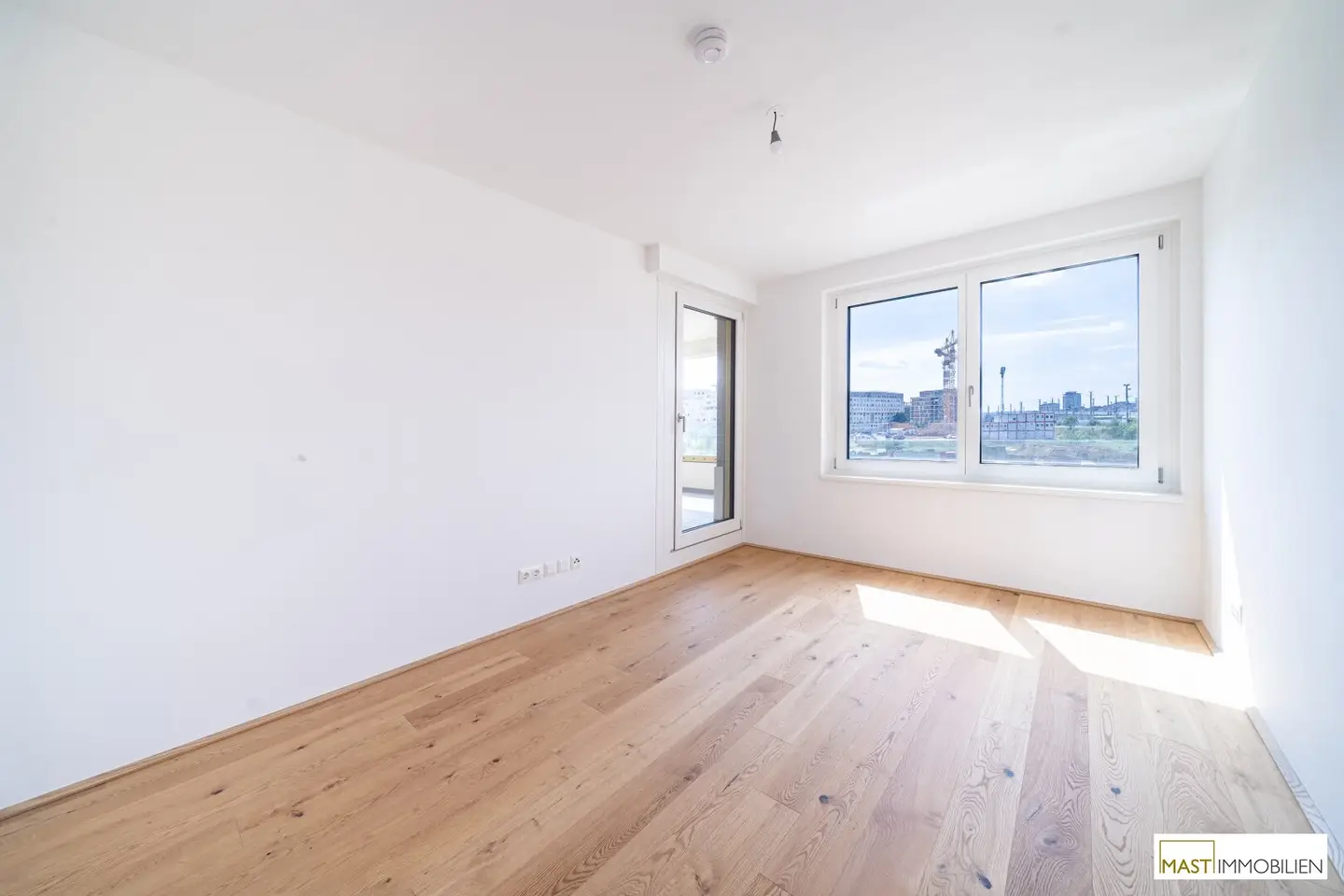 First occupancy Modern 2-room apartment with over 11 m² outdoor space!
