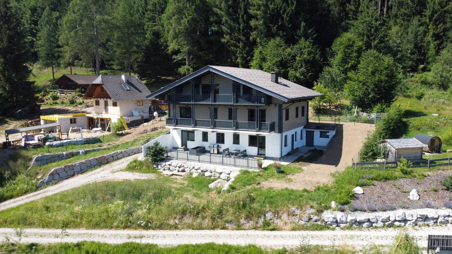 Erdgeschosswohnung mit Terrasse und Gartenanteil am Kronberg