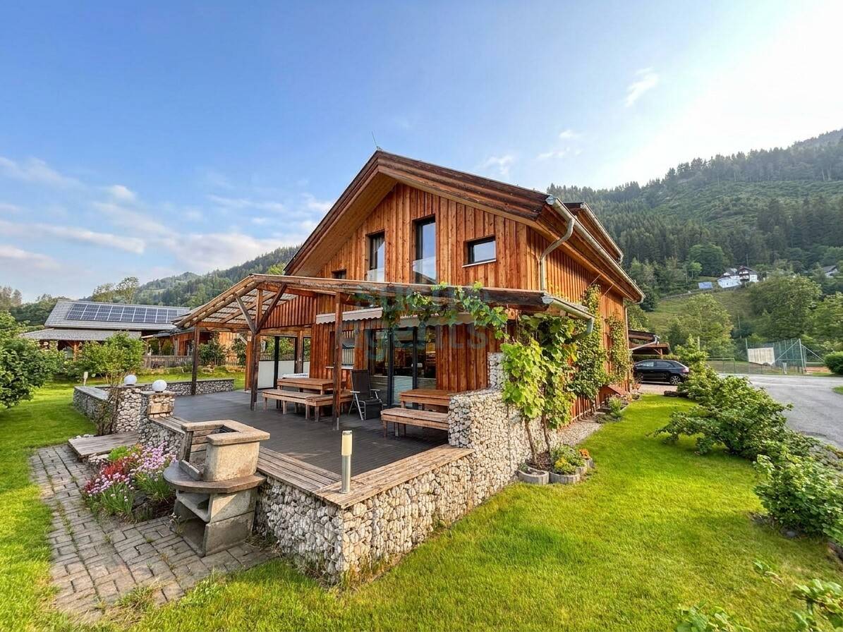 Neuwertiges Chalet mit Pool und Sauna in Murau