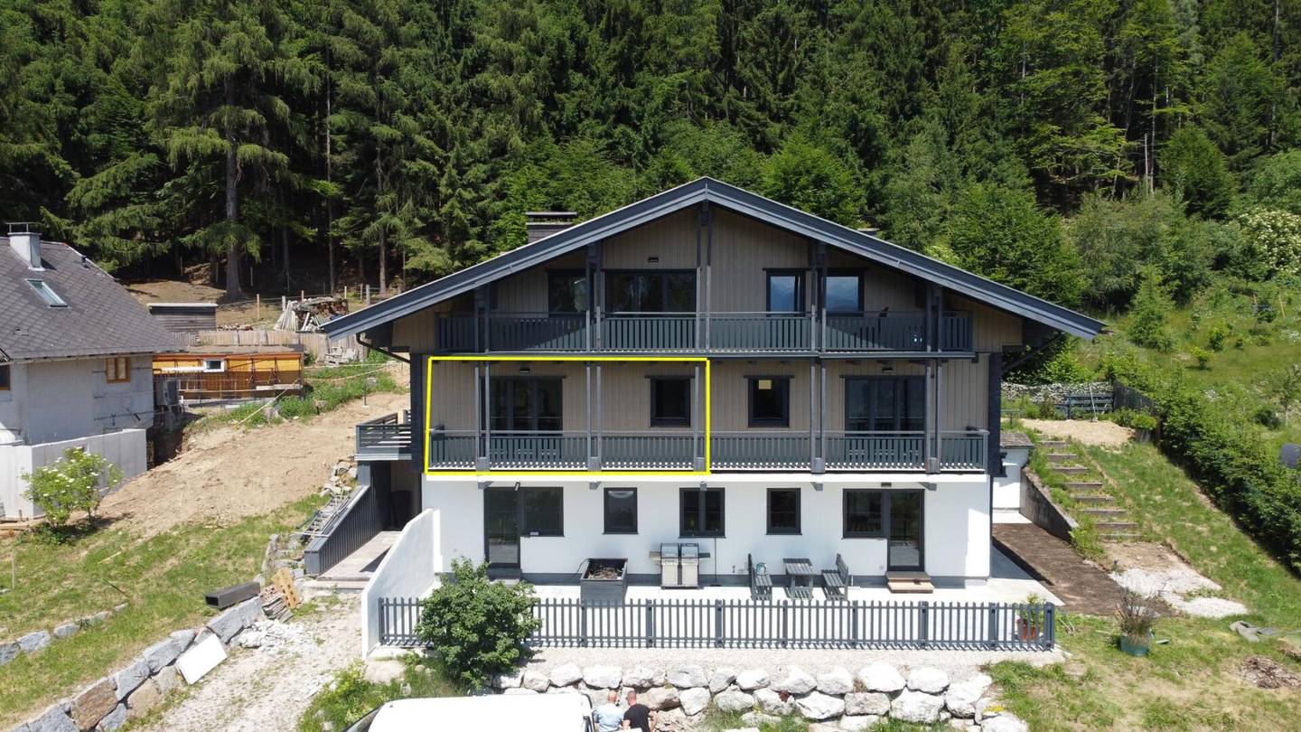 Renovierte Wohnung mit Einbauküche und Carport in sonniger Aussichtslage