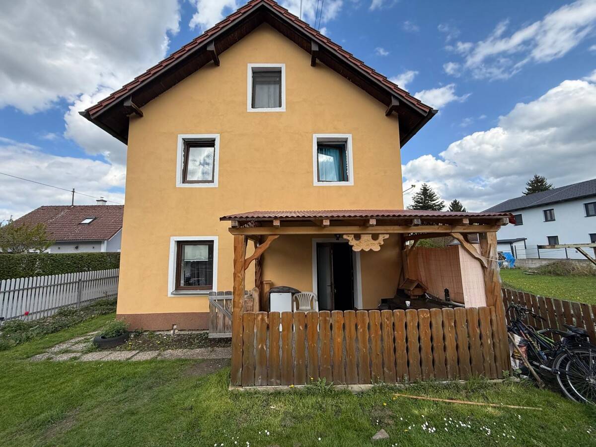 Single family home with sunny terrace and garden