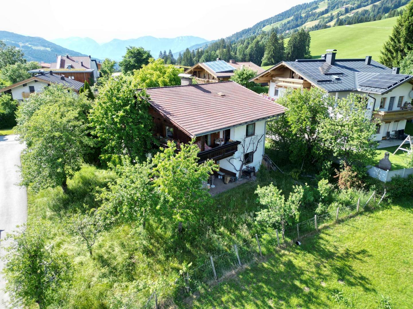 Einfamilienhaus in Ski In Ski Out Lage mit Garten
