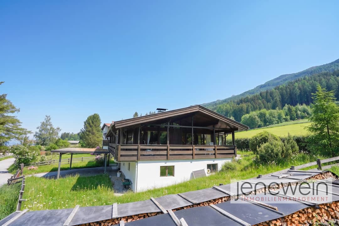 Einfamilienhaus mit Garten und Terrasse in Waldrandlage