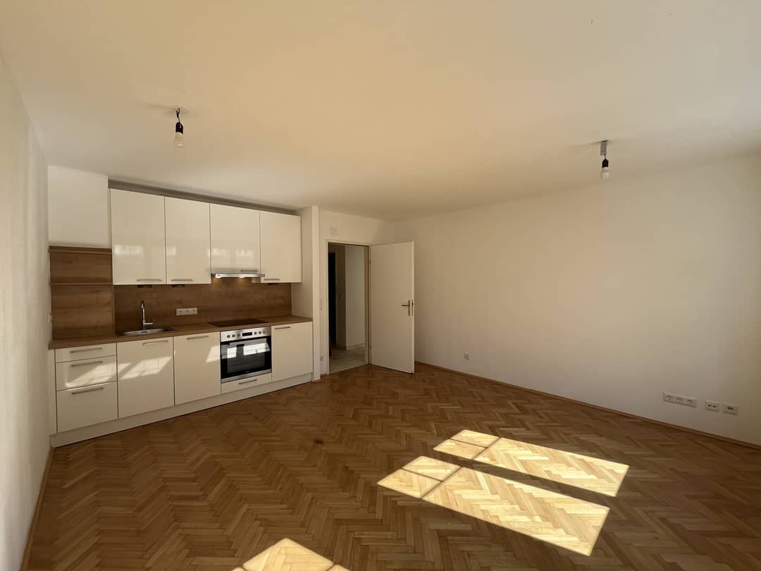 Helle Neubauwohnung mit Einbauküche nahe Weilandpark