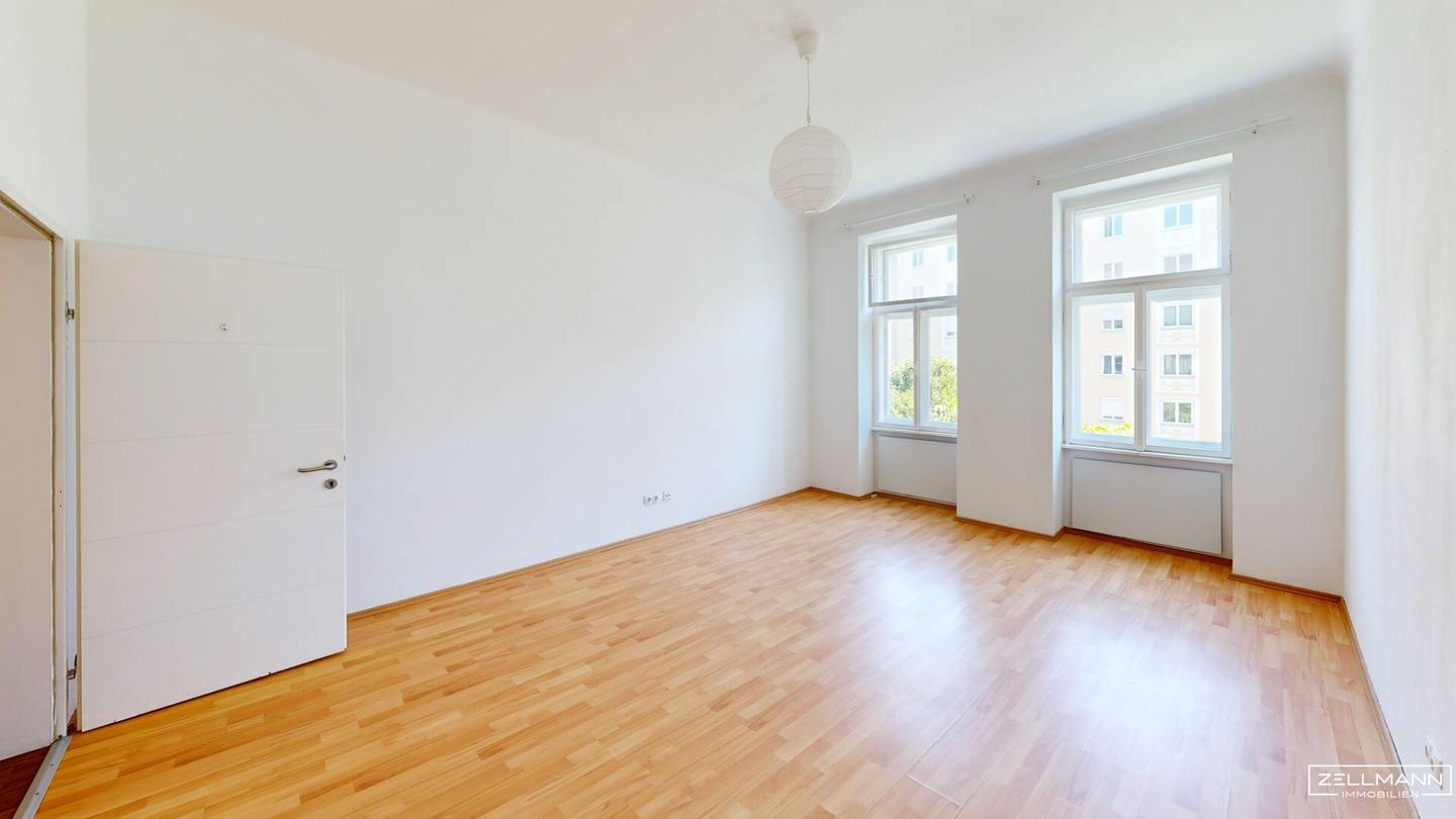 Gepflegte Altbauwohnung mit Infrarotheizung und Abstellraum