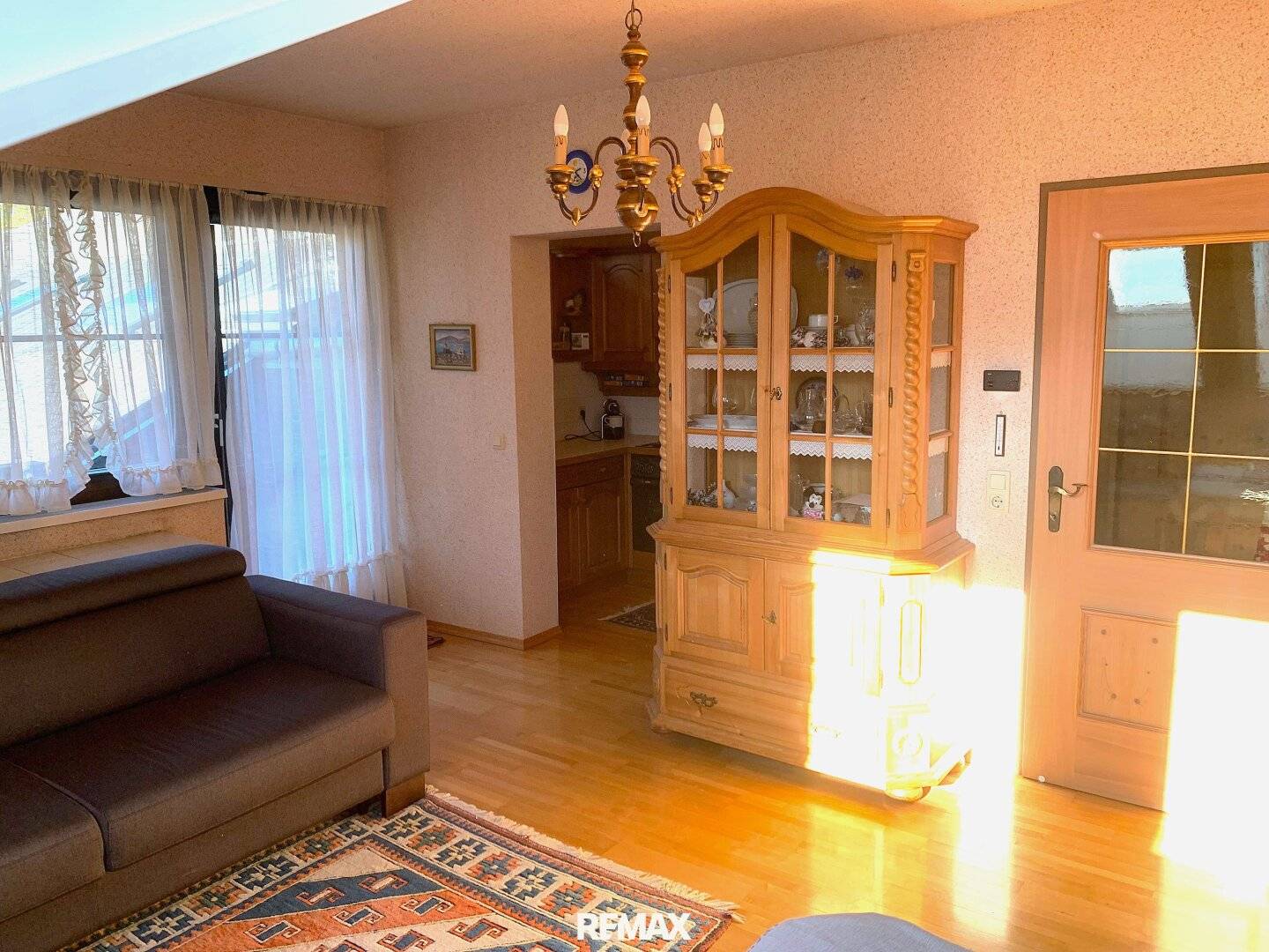 Dachgeschosswohnung mit Westbalkon und Bergblick