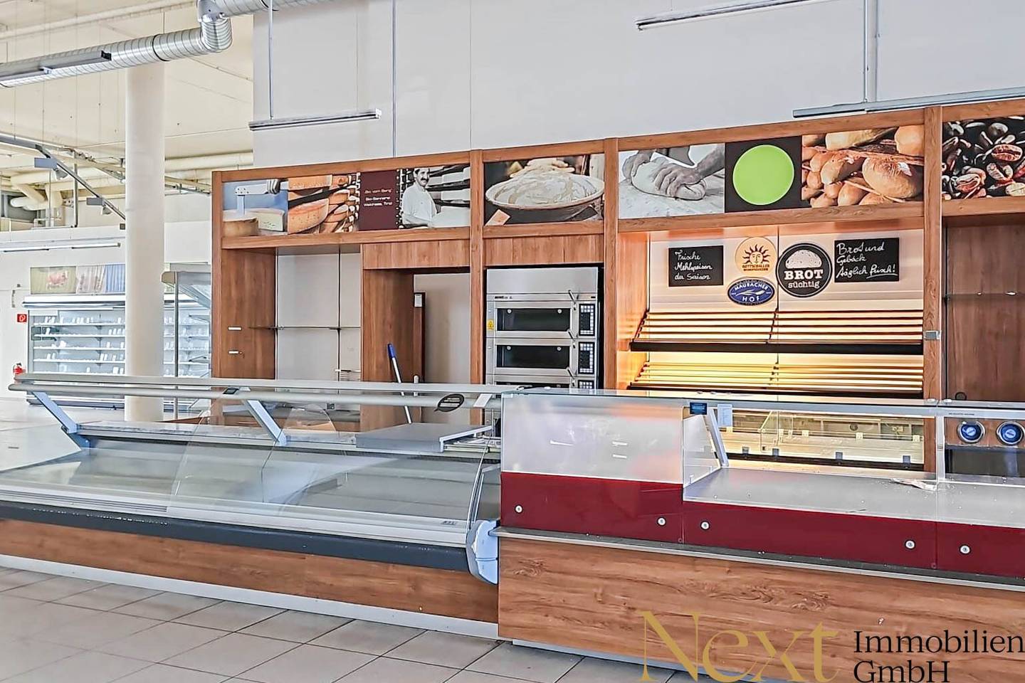 Retail space with underground parking in high-traffic shopping area
