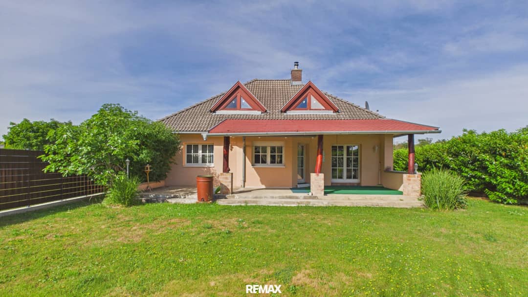 Family house with garden and terrace
