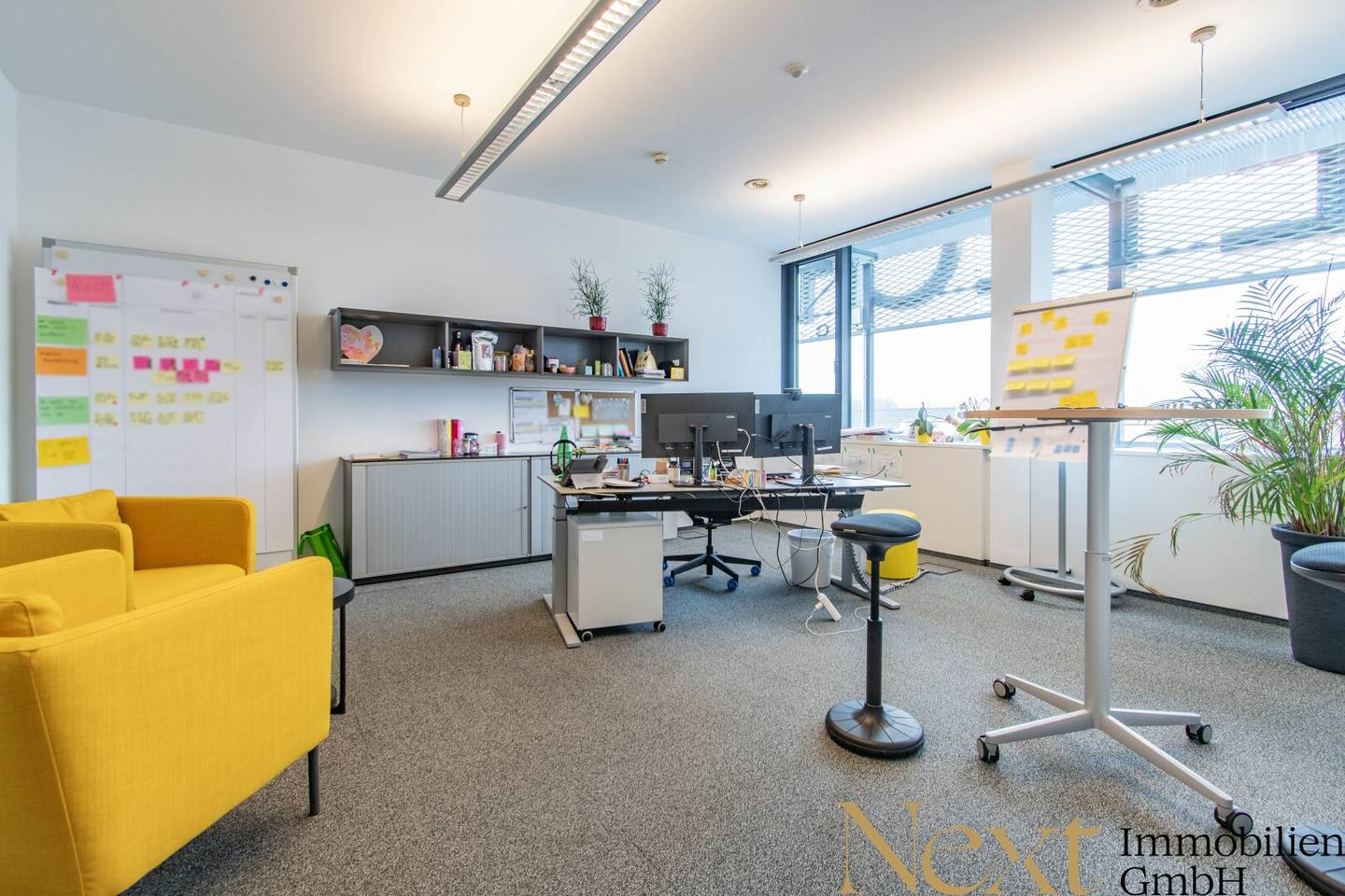 Generous office space with two roof terraces in the ETECH Center Linz for rent