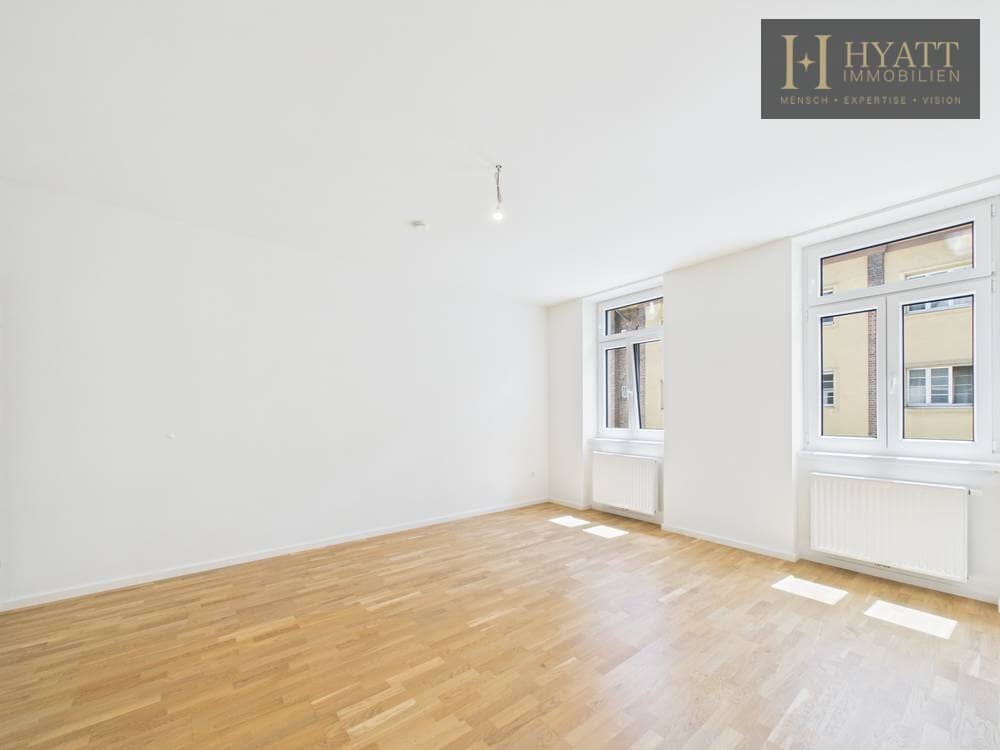 Sanierte Altbauwohnung mit Terrasse und Klimaanlage in Hoflage