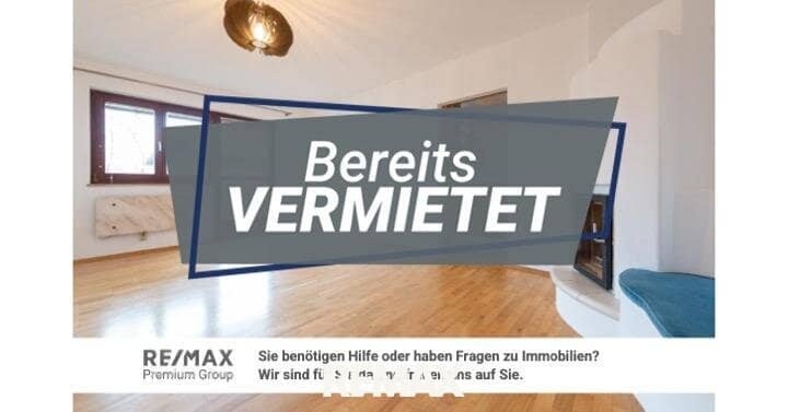 Zur Miete: Gemütliche 3-Zimmer Wohnung mit Kachelofen und Südbalkon in Thalgau.<br /><br />Diese gut aufgeteilte 3-Zimmer Wohnung befindet sich im untersten Geschoss eines Mehrparteienhauses, nur wenige Gehminuten vom Marktplatz Thalgau entfernt. Über den einladenden Eingangsbereich gelangt man über einen Flur zu zwei angrenzenden Schlafzimmern. <br /><br />Das Badezimmer ist mit einer Badewanne ausgestattet. Das WC befindet sich in einem separaten Raum direkt nebenan. Highlight im gemütlichen Wohnzimmer ist der Kachelofen mit angrenzender Sitzfläche. Perfekt zum Heizkostensparen und Entspannen bei angenehmer Wärme an kalten Wintertagen. Vom Wohnzimmer betritt man den überdachten Süd-Balkon. An der Brüstung können im Sommer zahlreiche Blumen und Pflanzen wachsen und blühen. Eine eigene Treppe führt in den Garten. Dieser steht allen Hausbewohnern zur gemeinsamen Nutzung zur Verfügung. Eine rustikale, aber großzügige Küche bietet viel Stauraum. Die anschließende eingebaute Sitzecke ist optimal fürs tägliche Frühstück mit der Familie geeignet.<br /><br />Der Wohnung ist ein Autoabstellplatz im Freien zugeordnet so wie ein Kellerabteil. Ein Abstellkeller für Fahrräder sowie ein Waschraum ist ebenso für die gesamte Hausgemeinschaft vorhanden.<br /><br />Haben wir Ihr Interesse geweckt? <br />Gerne senden wir Ihnen ausführliche Informationen. Bitte beachten Sie, dass wir auf Grund unserer Sorgfaltspflicht gegenüber dem Verkäufer nur Anfragen unter Angabe Ihrer persönlichen Daten beantworten können.<br />
<p>Der Immobilienmakler erklärt, dass er – entgegen dem in der Immobilienwirtschaft üblichen Geschäftsgebrauch des Doppelmaklers – einseitig nur für den Vermieter tätig ist.</p><br /><p><strong>Infrastruktur / Entfernungen</strong></p><p><strong>Gesundheit</strong><br />Arzt <500m<br />Apotheke <250m<br />Klinik <500m<br /><br /><strong>Kinder & Schulen</strong><br />Schule <750m<br />Kindergarten <750m<br />Universität <7.250m<br /><br /><strong>Nahversorgung</strong><br />Supermarkt <750m<br />Bäckerei <500m<br />Einkaufszentrum <9.500m<br /><br /><strong>Sonstige</strong><br />Bank <500m<br />Geldautomat <500m<br />Post <500m<br />Polizei <500m<br /><br /><strong>Verkehr</strong><br />Bus <250m<br />Autobahnanschluss <2.250m<br /><br /><sub>Angaben Entfernung Luftlinie / Quelle: OpenStreetMap</sub></p><br />