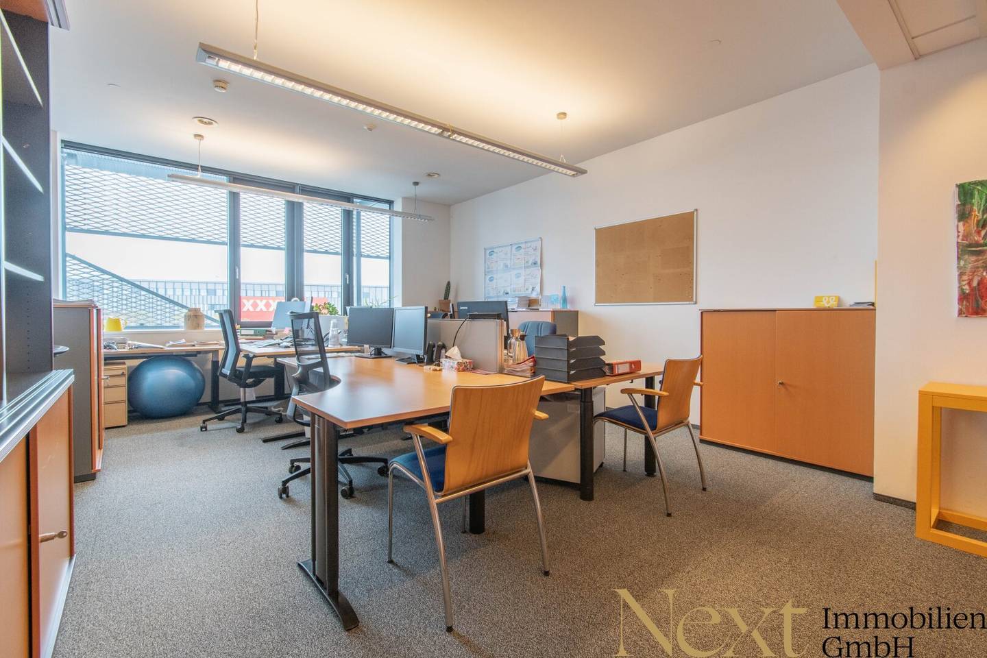 Spacious office space with two roof terraces in the ETECH-Center Linz for rent
