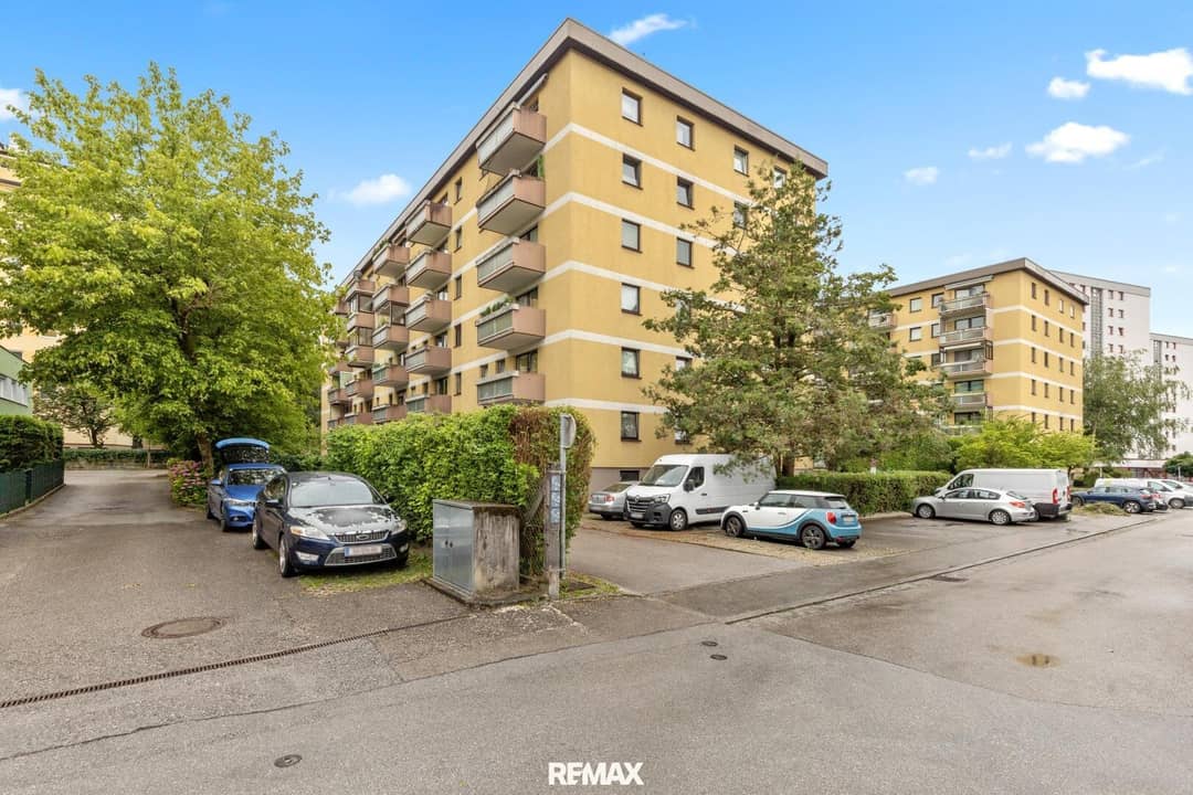 Well maintained 3 room apartment with balconies near Makartkai