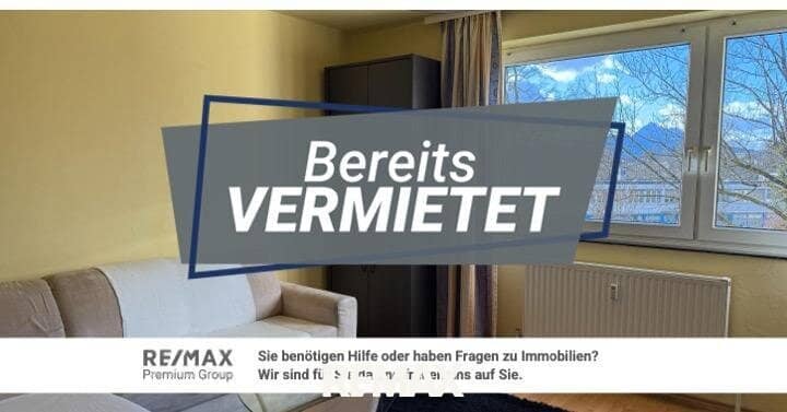 1-Zimmer-Mietwohnung in Salzachnähe<br /><br />Komplett möbliert, hell durch große Fensterflächen – moderner urbaner Lebensraum in fußläufiger Entfernung zur Salzburger Altstadt <br />Nach Westen ausgerichtet, nahe dem Volksgarten, präsentiert sich diese 29 m2 Mietwohnung komplett ausgestattet. Mit einer hellen Küchenzeile inkl. Geschirrspüler, separatem Bad mit Sitzwanne, WC und Waschtisch sowie einem großen Abstellraum. <br />Der Wohn-Schlafraum mit Aussicht zum Untersberg und der Salzach verfügt über ein klappbares Schrankbett, eine Couch mit Couchtisch sowie einem Essplatz mit 2 Stühlen.<br />Die Beheizung erfolgt durch eine Zentralheizung mit Fernwärmeanschluss, die große 2-teilige Fensterfront mit Kunststofffenstern ist doppelt verglast.<br />Selbstverständlich sind Allgemeinräume wie ein Fahrradraum als auch ein Wasch- Trockenraum zur Verfügung für das 40 Parteien Wohnhaus. Auf der privaten Parkplatzfläche um das Gebäude stehen nach dem first come Prinzip Parkplätze zur Verfügung.<br /><br />Sie sind neugierig geworden und wollen mehr erfahren? Prima. Gerne senden wir Ihnen mehr Details zu diesem Objekt zu. Einfach Ihre Daten vollständig im Kontaktformular angeben, abschicken und schon erhalten Sie digital ein ausführliches Exposé in Ihrem Posteingang. Ihre Daten sind natürlich vertraulich.<br /><br />Um Verständnis ersuchen wir, dass wir schriftliche Anfragen bzw. Abstimmungen zum Besichtigungstermin nur mit vollständigem Namen, Adresse, E-Mail-Adresse und Telefonnummer bearbeiten können, da wir dem Eigentümer gegenüber dazu verpflichtet sind. Bitte nehmen Sie zur Besichtigung einen Lichtbildausweis mit. Selbstverständlich werden Ihre Daten vertraulich behandelt.<br /><br />Wir weisen auf Ihre 14-tägige Rücktrittsfrist (nach § 11 FAAG) hin. Gerne werden wir vor Ablauf der 14-tägigen Rücktrittsfrist für Sie tätig, wenn Sie uns gesetzeskonform (FAAG) und ausdrücklich (am besten per E-Mail) auffordern. Wenn Kaufvertrag/Mietvertrag nicht zustande kommen, ist unsere Tätigkeit für Sie völlig kostenfrei. <br />
<p>Der Immobilienmakler erklärt, dass er – entgegen dem in der Immobilienwirtschaft üblichen Geschäftsgebrauch des Doppelmaklers – einseitig nur für den Vermieter tätig ist.</p><br /><p><strong>Infrastruktur / Entfernungen</strong></p><p><strong>Gesundheit</strong><br />Arzt <250m<br />Apotheke <750m<br />Klinik <750m<br />Krankenhaus <1.000m<br /><br /><strong>Kinder & Schulen</strong><br />Schule <500m<br />Kindergarten <500m<br />Universität <750m<br />Höhere Schule <2.250m<br /><br /><strong>Nahversorgung</strong><br />Supermarkt <250m<br />Bäckerei <500m<br />Einkaufszentrum <1.000m<br /><br /><strong>Sonstige</strong><br />Bank <500m<br />Geldautomat <500m<br />Post <1.250m<br />Polizei <500m<br /><br /><strong>Verkehr</strong><br />Bus <250m<br />Bahnhof <1.000m<br />Autobahnanschluss <4.250m<br />Flughafen <4.750m<br /><br /><sub>Angaben Entfernung Luftlinie / Quelle: OpenStreetMap</sub></p><br />
