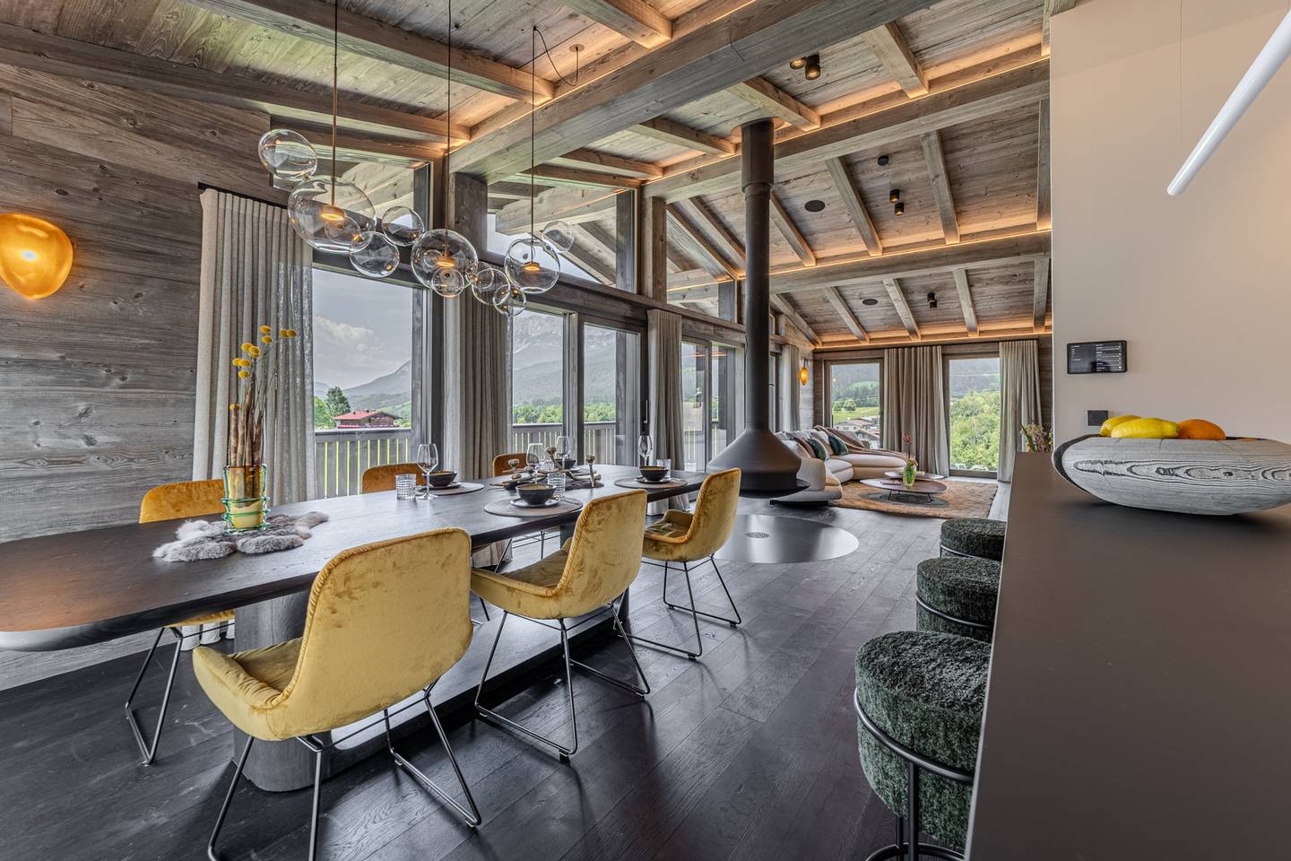 Chalet mit Panoramablick und Ski in Ski out Lage