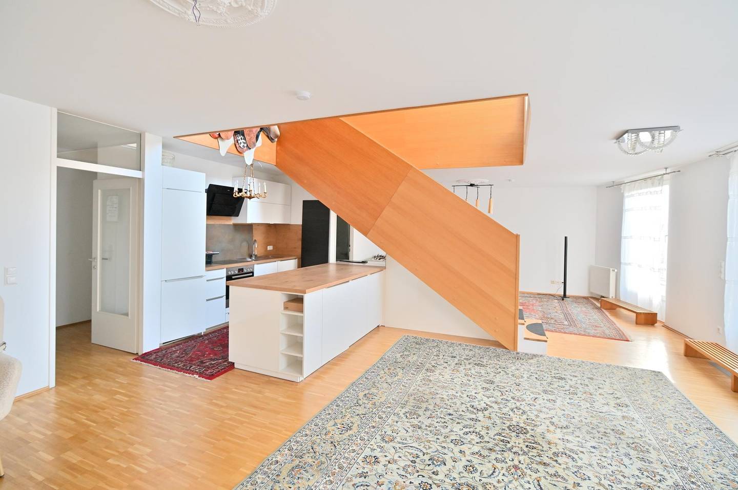Maisonette apartment with terrace loggia and underground parking