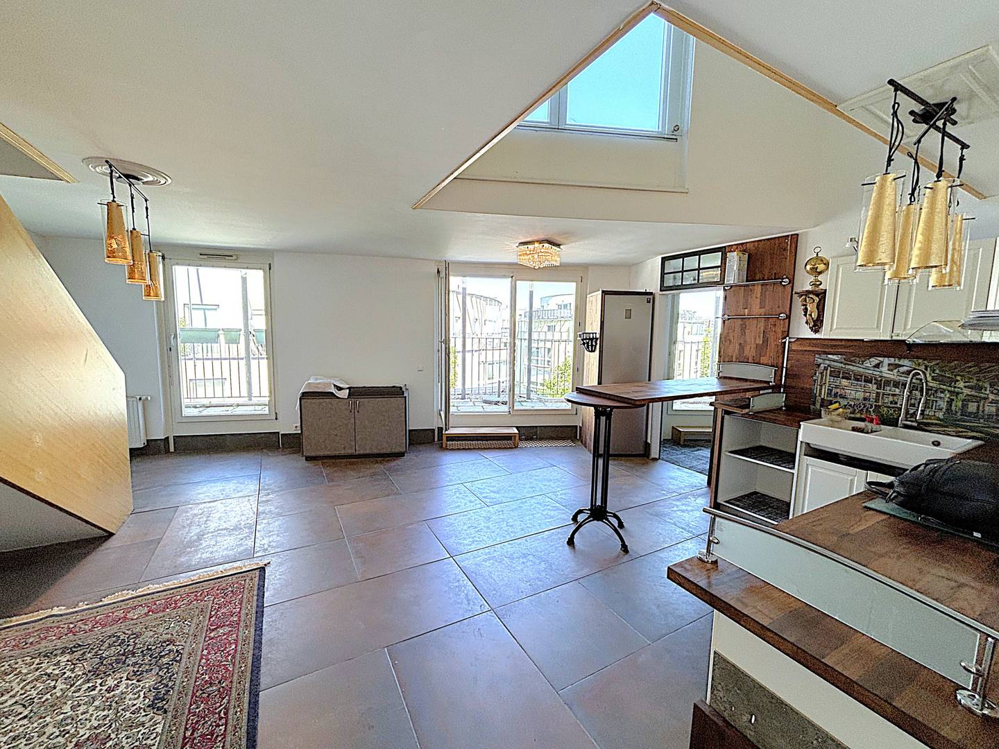 Maisonette apartment with loggia and terrace
