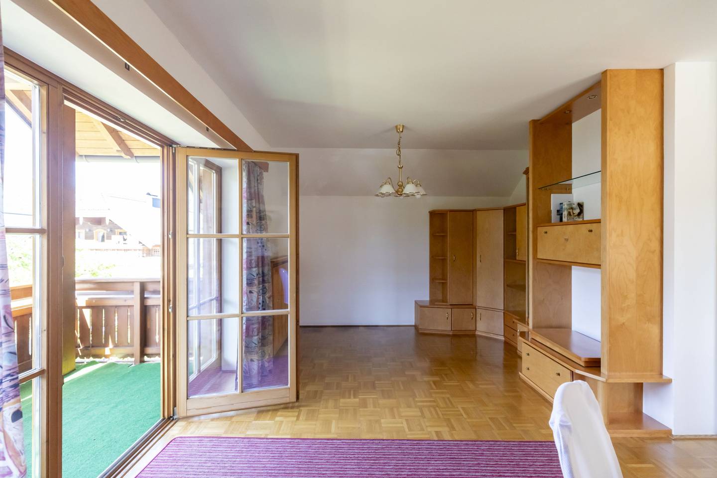 Dachgeschosswohnung mit Balkon und Carport nahe Mondsee