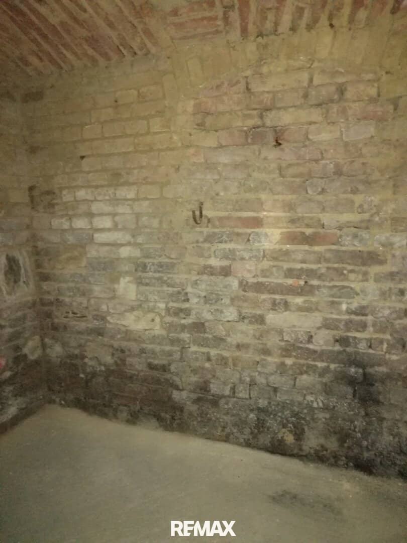 Cellar Storage in the Heart of Vienna