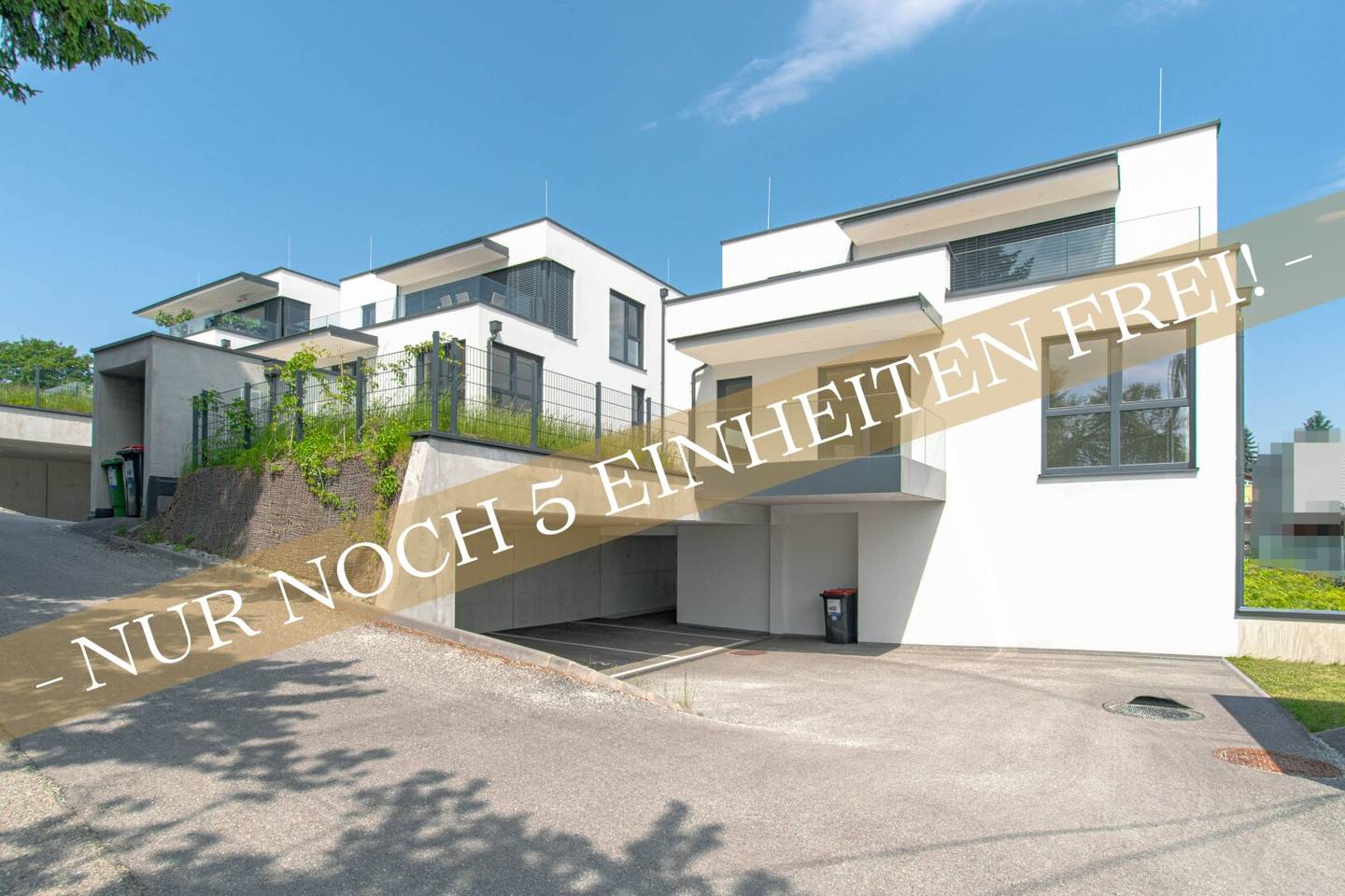 New build apartment with garden and terrace on two levels