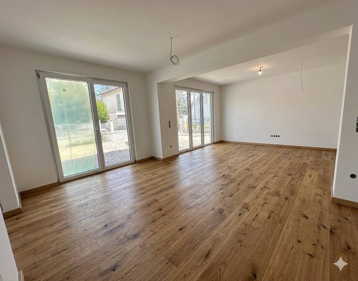 New build house with garden and terrace in quiet location