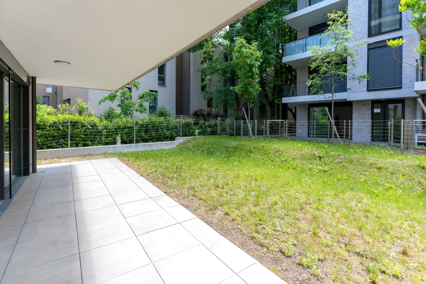 New build apartment with sunny terrace near Pötzleinsdorfer Schlosspark