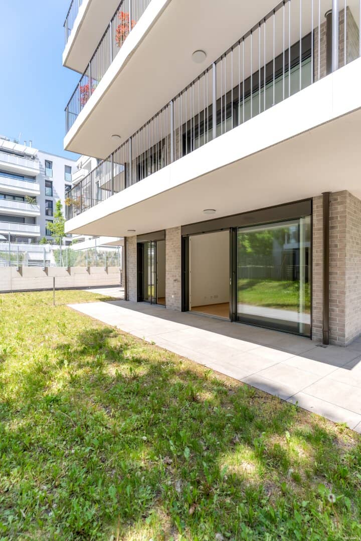 New build apartment with south terrace near Pötzleinsdorfer Schlosspark