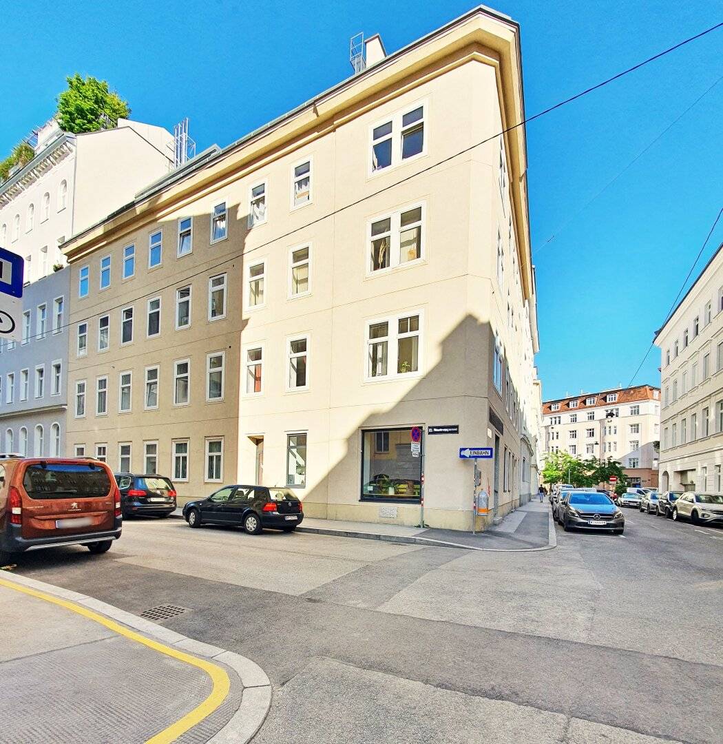 Altbauwohnung mit bewilligtem Balkon im Karmeliterviertel
