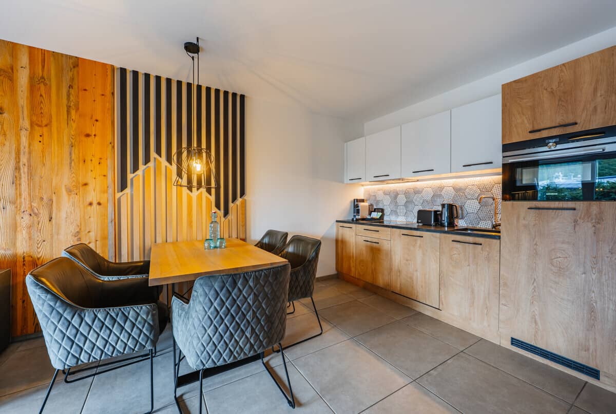 Holiday apartment with mountain view right at the AreitXpress base station