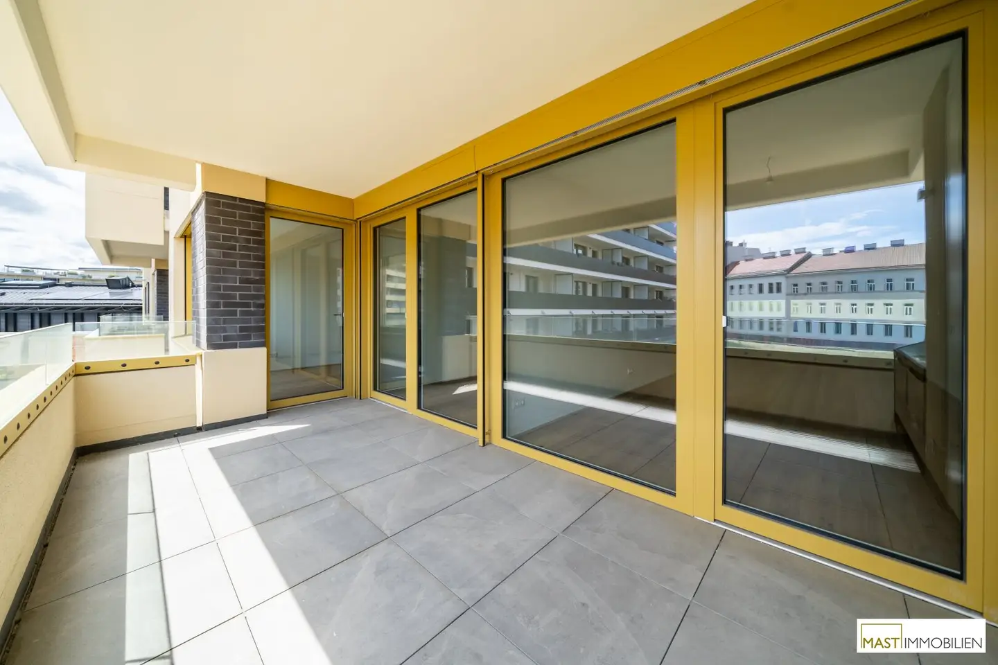 MILiving 3-room family apartment with over 11 m² outdoor space