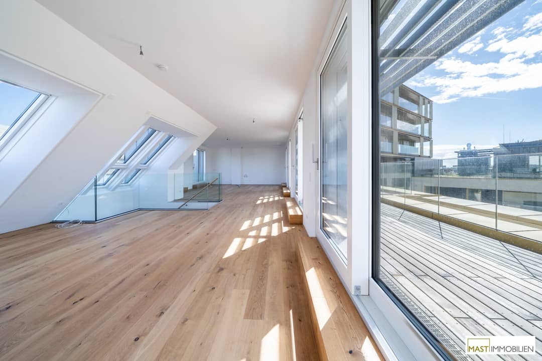 Dachgeschosswohnung mit zwei Dachterrassen und Balkon nahe Hauptbahnhof