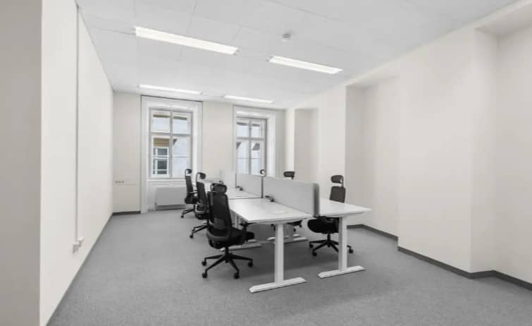 Office Space with Meeting Rooms in Prime City Centre Location