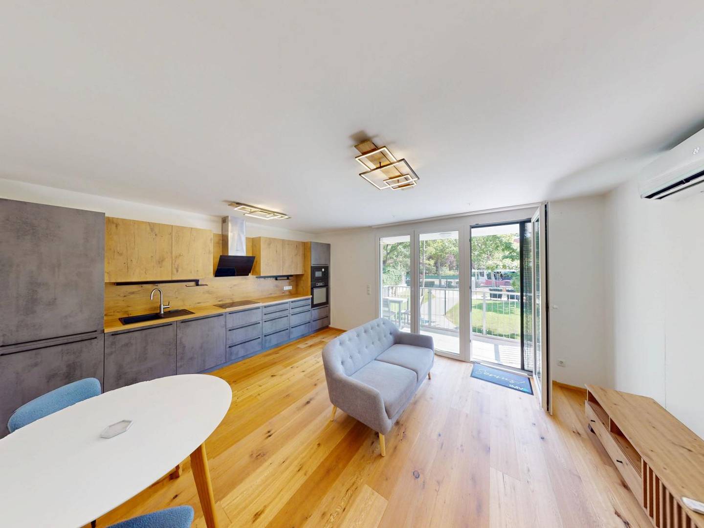 Klimatisierte Neubauwohnung mit Balkon am Erlaaer Platz