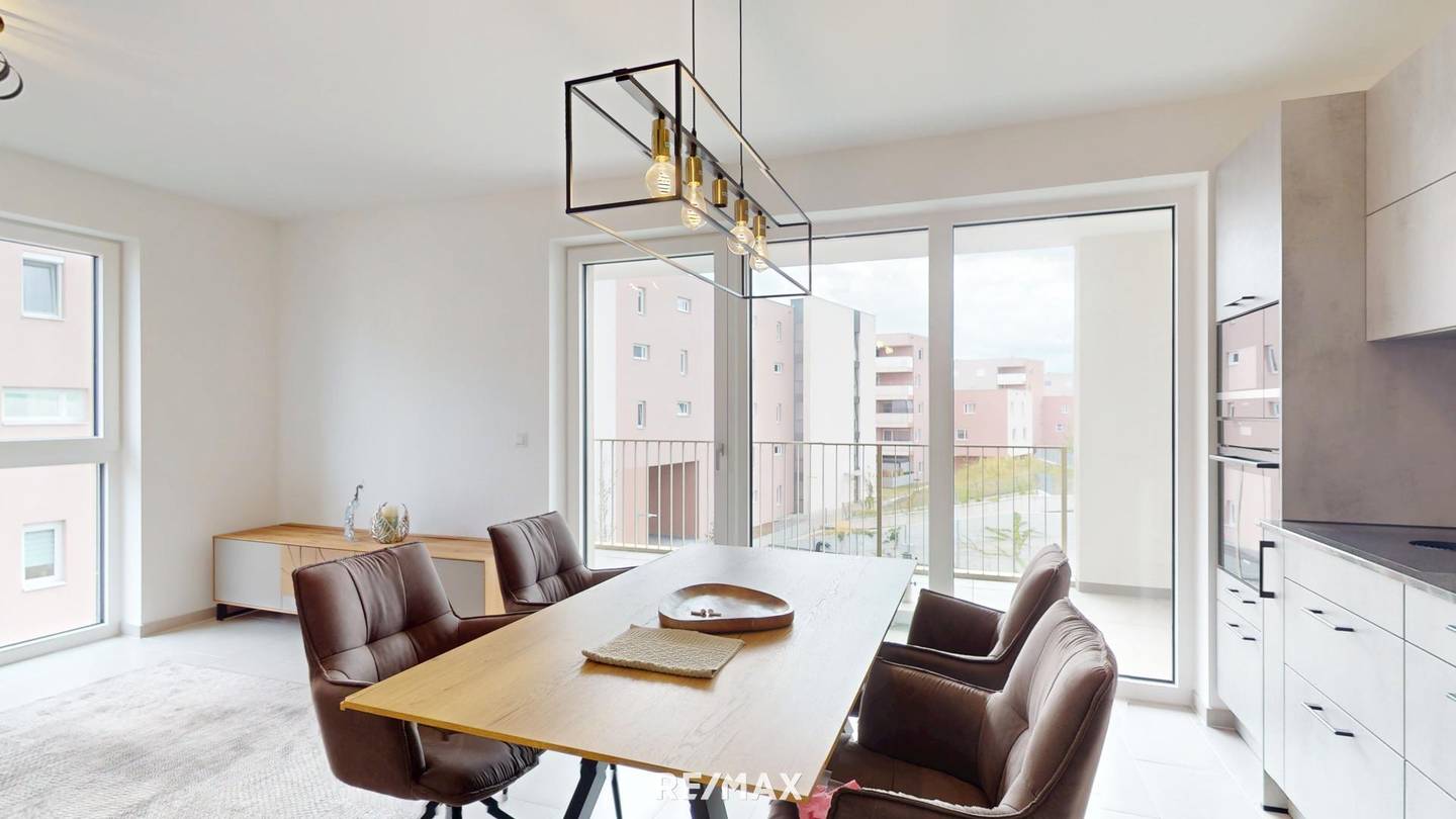 Neubauwohnung mit zwei Balkonen und zwei Tiefgaragenplätzen