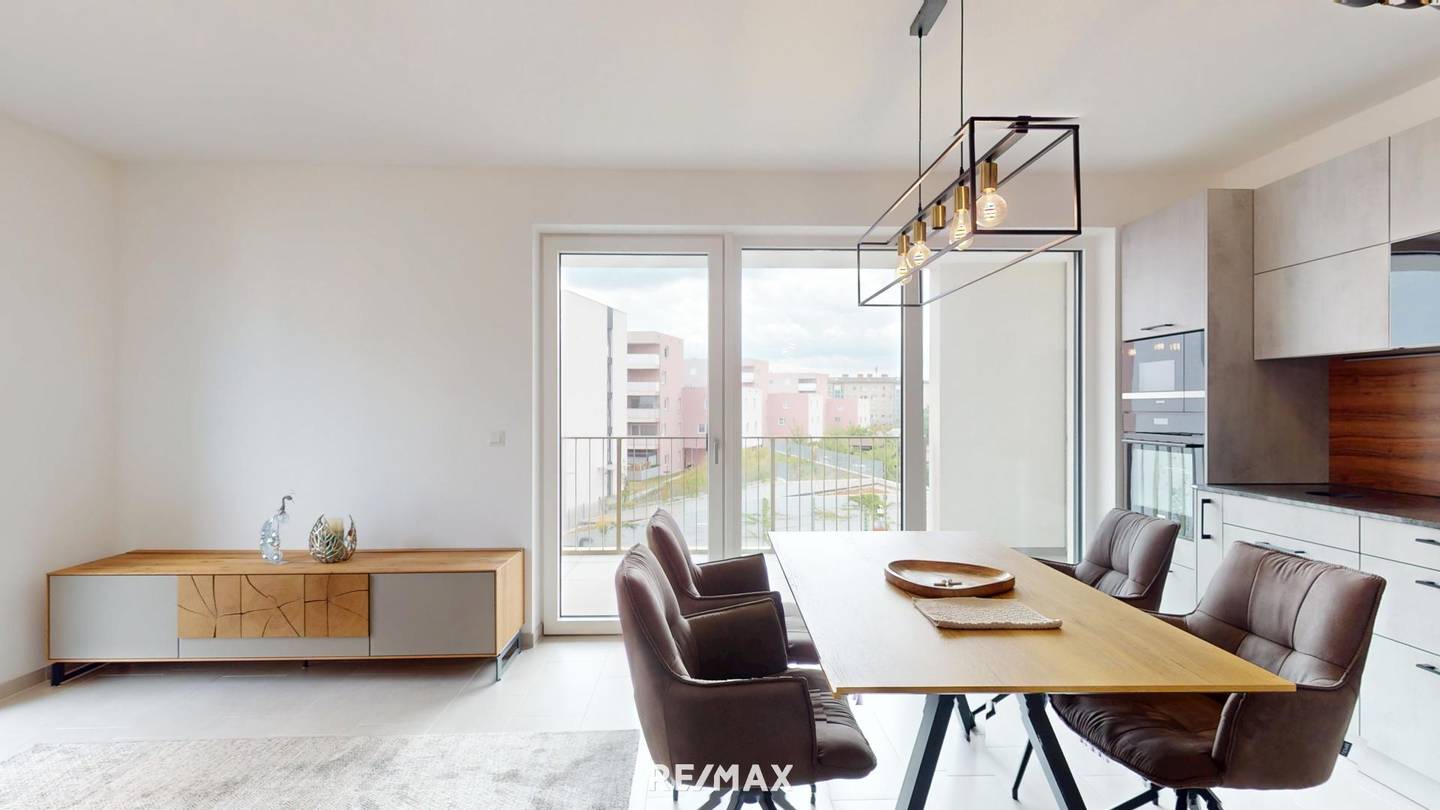 Neubauwohnung mit zwei Balkonen und zwei Tiefgaragenplätzen